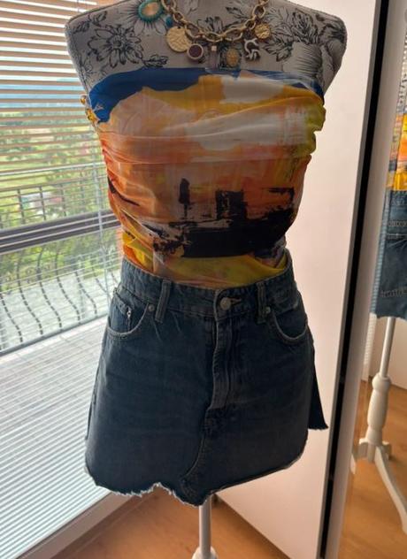 Tmavomodrá riflova sukňa zn. zara - veľkosť xl, zara,xl