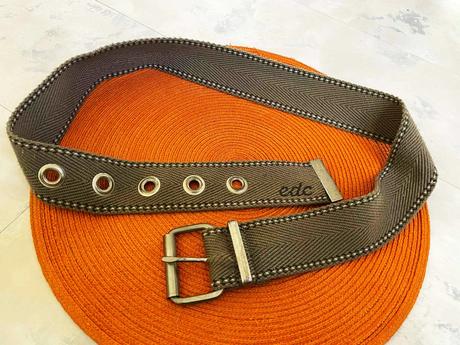 Naturálny opasok, esprit