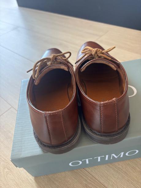 Spoločenské topánky, 36