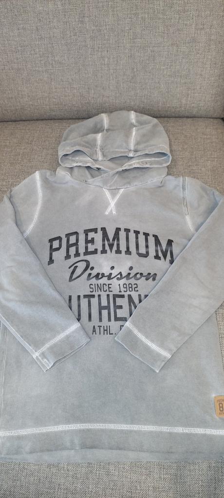 Tričko s kapucňou, 134