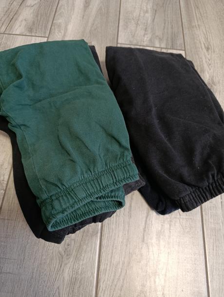 5x tepláky -122, 122