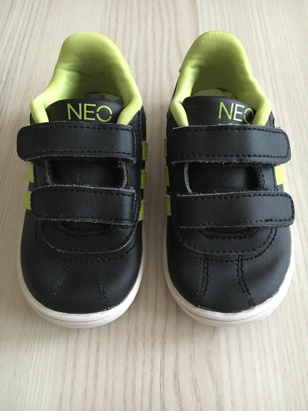 adidas neo 22