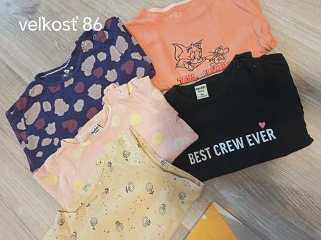 Dievčenské tričká, 56