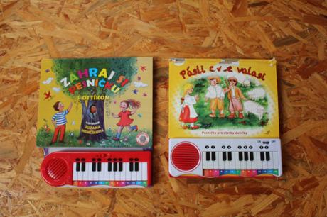 Kniha s klavírom, 