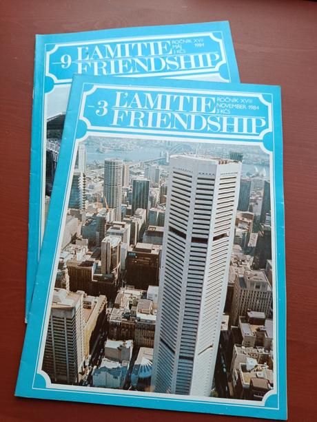 Darujem casopisy l'amitie (francuzstina/anglictin, 