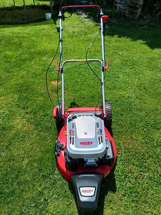 Hecht benzinová kosačka, 