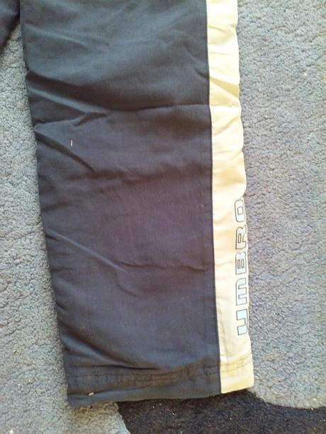 Športové nohavice, umbro,122