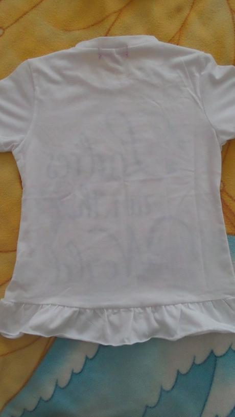 Tričko s volánom, 122