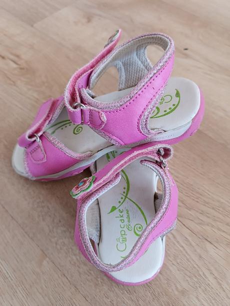 Sandále letné, cupcake,26