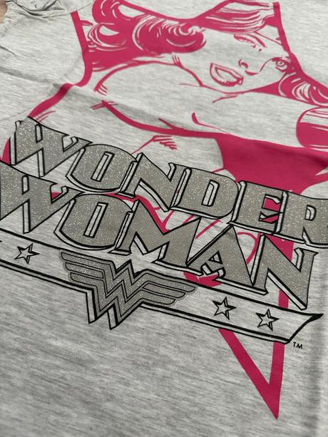 Pekne tricko wonder women, 158