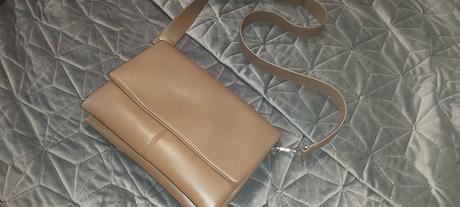 Kabelka reserved, reserved