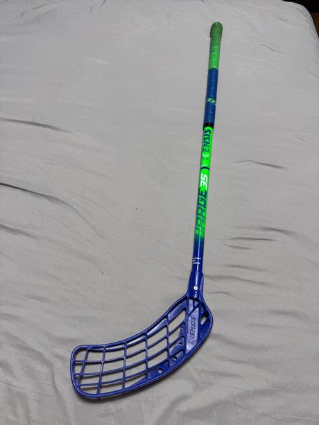 Florbalova hokejka, kensis