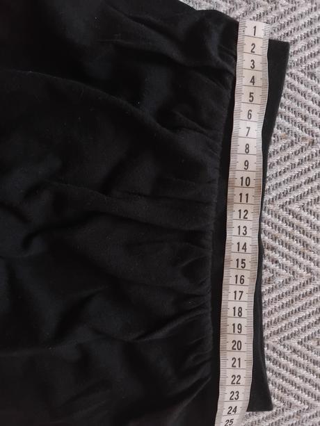 Leginy so sukničkou, 116