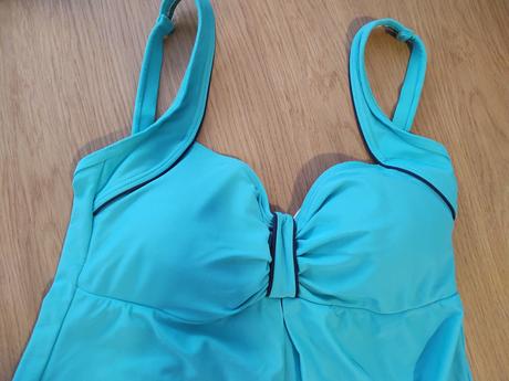 Predám krásne tehotenské plavky 2x oblečené, 40