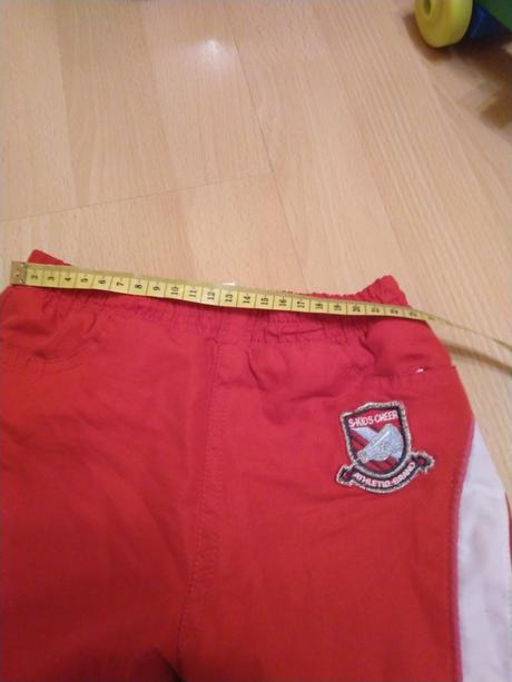 Teplucke nohavice, 92