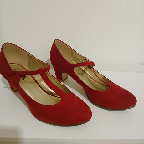Červené semišové topánky, graceland,39
