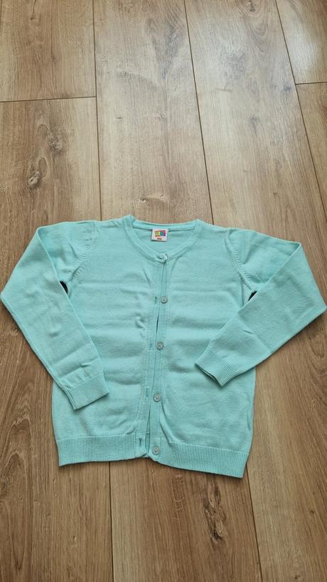 Svetrík veľ. 104 cm., 104