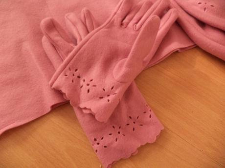 Suprava ciapka ,sal,rukavice, 158