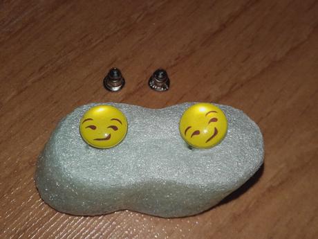 Náušnice emotikon - rôzne druhy,