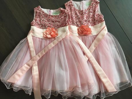 Slávnostné šaty, 98