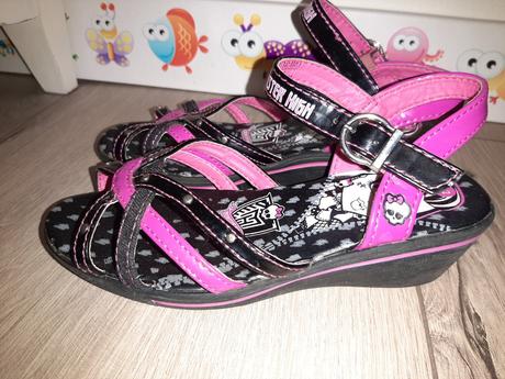 Sandálky monster high mattel, 32