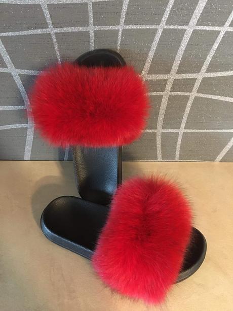 Dámske šľapky s pravou kožušinou, 38