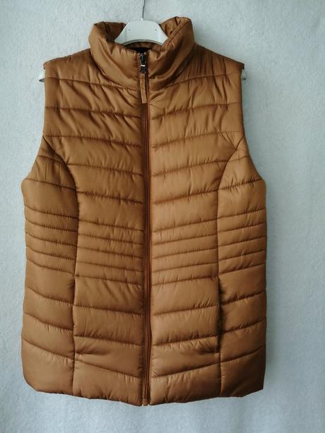 Prechodná zateplená vesta, takko,36