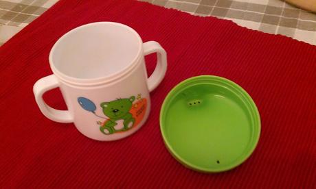 Pohárik s náustkom,