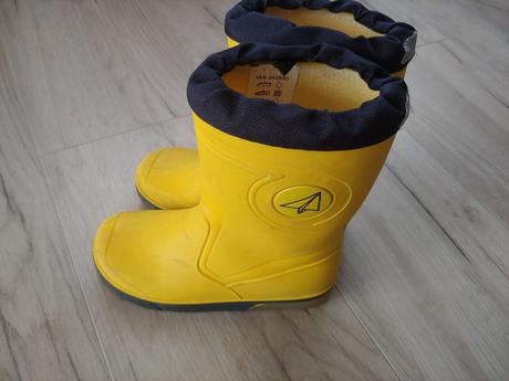 Predam gumene cizmy, lupilu,28