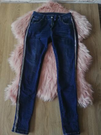 Rifle s prúžkom na boku, m