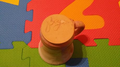 Keramicky hrncek jana bayer design novy, 