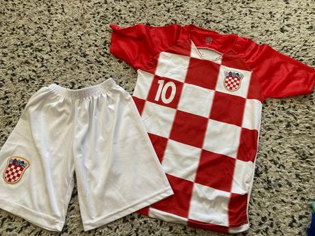 Dres modric a cr7, 140