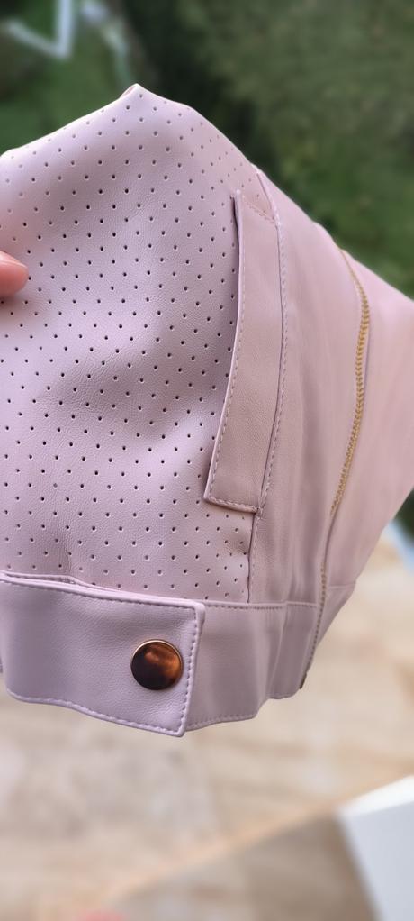 Kožená bundicka, 110