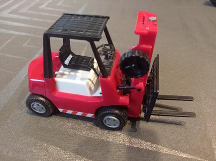 Vysokozdvižný vozik,