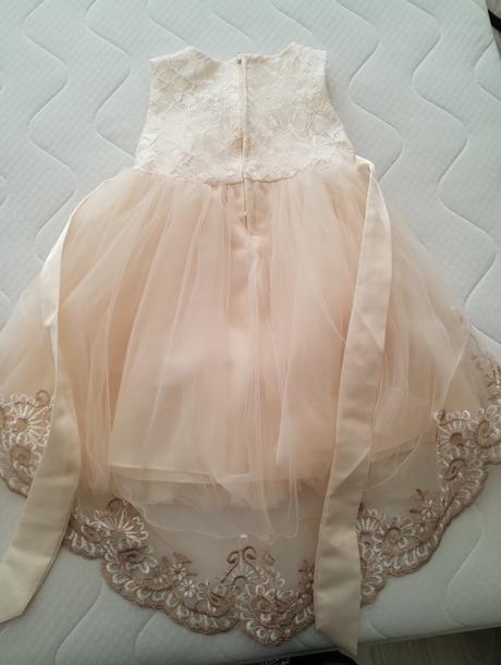 Dievčenské spoločenské šaty, 92