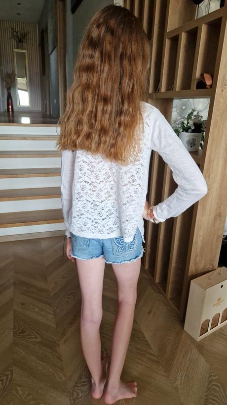 Sveter a čipkou, lindex,140