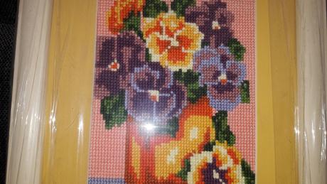 Vyšívany obraz kvety, 