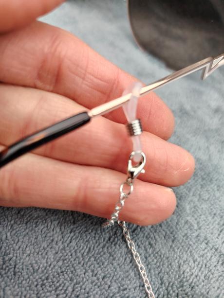 Strieborná ozdobná šnúrka na okuliare, 