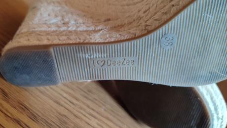 Sandále dee zee, 38