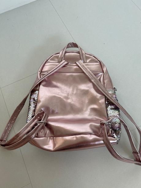 Ruksak s premienacimi flitrami, lindex