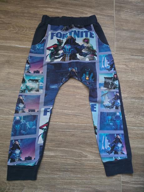 Tepláky č.128 fortnite, 128