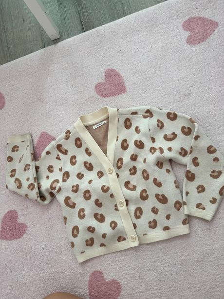 Svetrík s leopardím vzorom, reserved,110