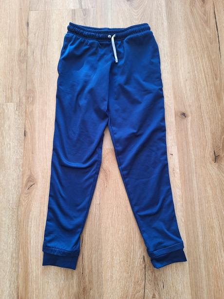 Športové tepláky, decathlon,128