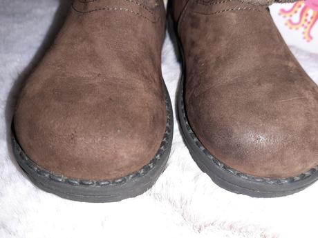 Kožené čižmičky, 21