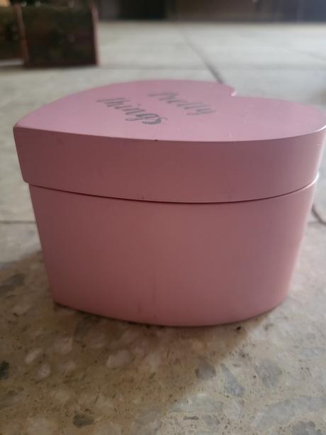 Ruzova srdieckova sperkovnica nova, 