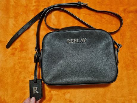Minimálne nosená kabelka replay, replay