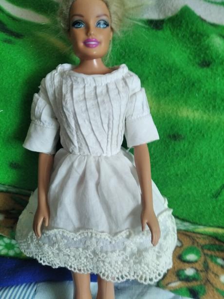 Šaty pre barbie,