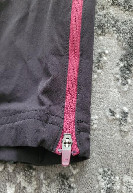 Dámske turisticke nohavice 2v1, decathlon,s