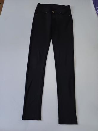 Čierne nohavice, 34