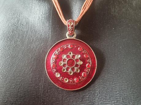 Predam náhrdelník, oriflame